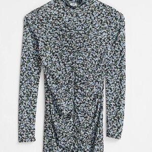 NWT River Island Ruched Front Tunic Top in Blue Floral Print | US Size 2

0029